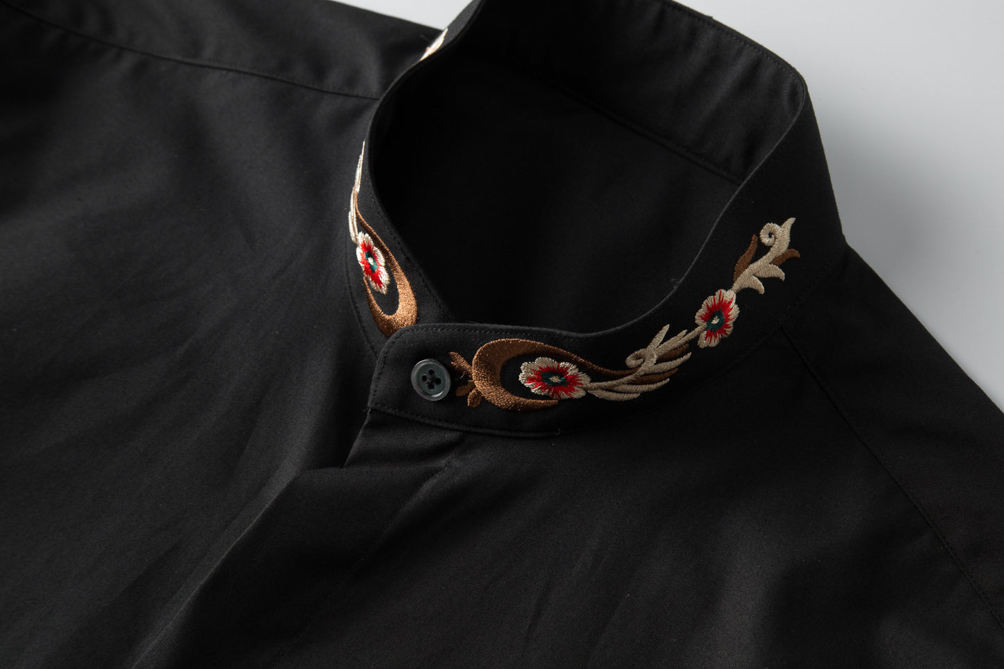 Summer short-sleeved phoenix tail embroidery men's shirt classic style