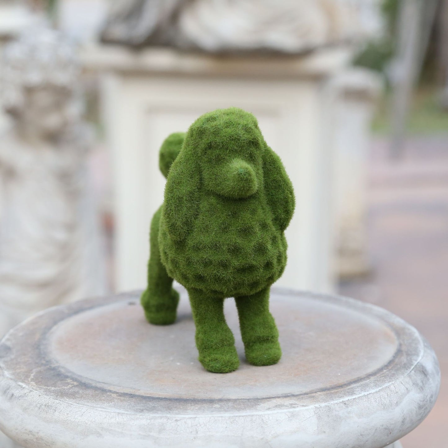 🔥🐕Decorative Peeing Dog Topiary