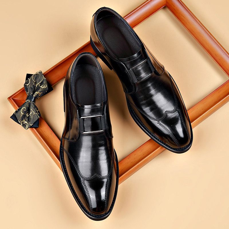 Men's leather sneakers