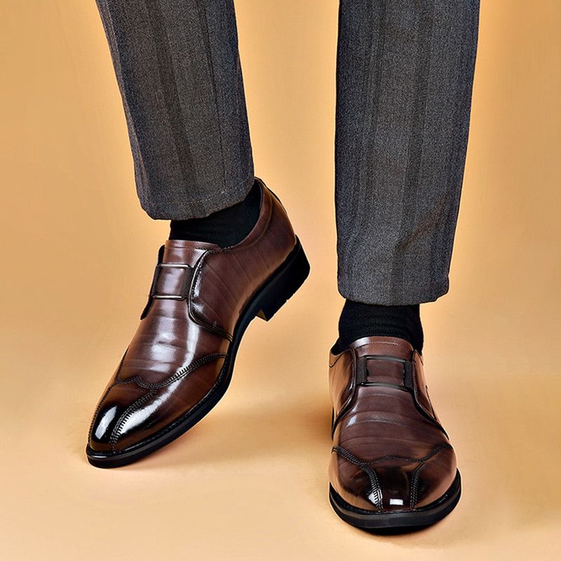 Men's leather sneakers