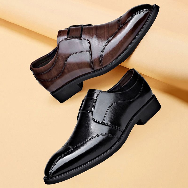 Men's leather sneakers