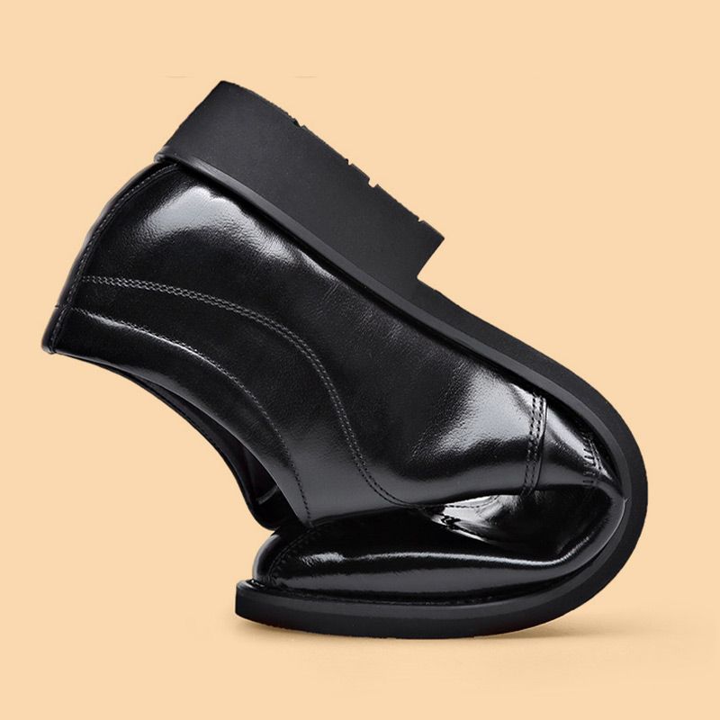 Men's leather sneakers