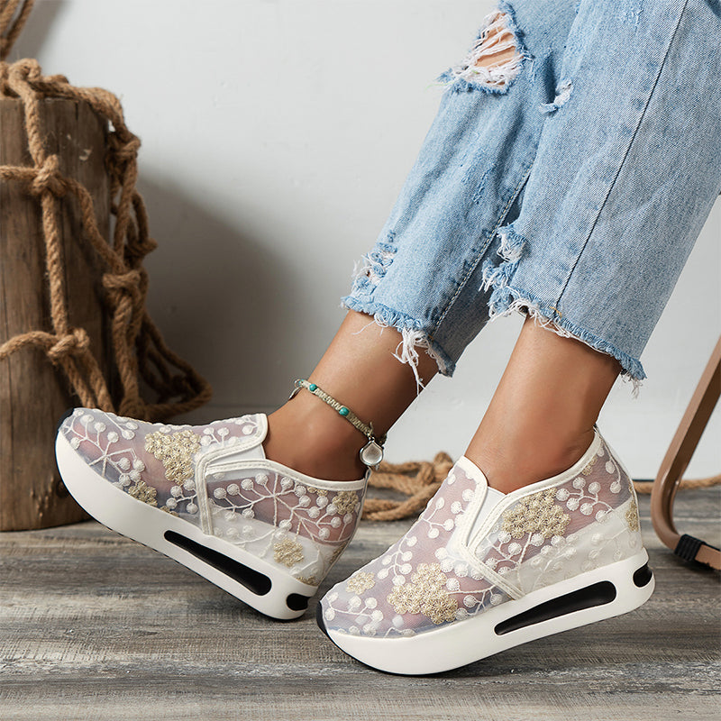 Casual mesh shoes for women with breathable thick sole