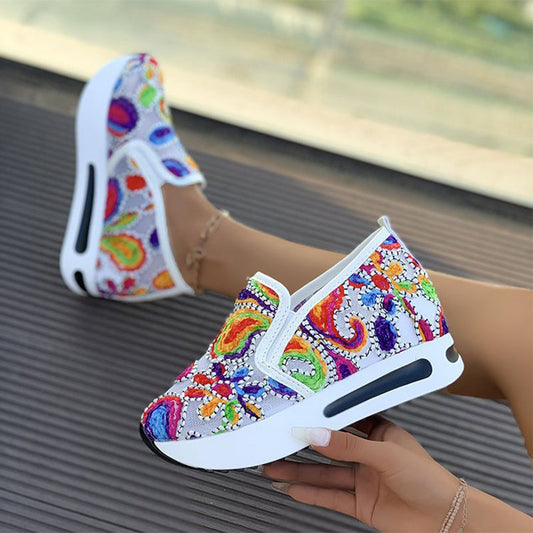 Casual mesh shoes for women with breathable thick sole