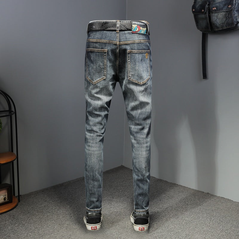 Men's straight simple distressed jeans for all seasons