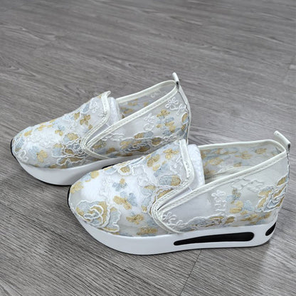 Casual mesh shoes for women with breathable thick sole